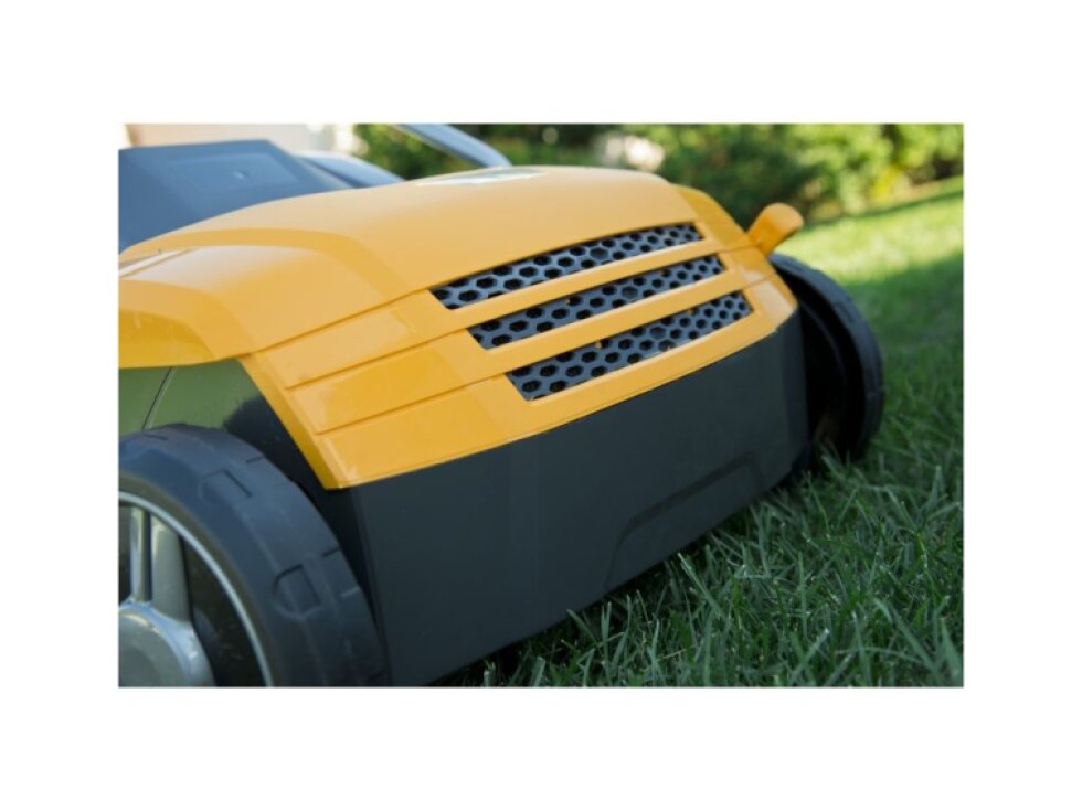 Vertikutátor Stiga SV 213 E