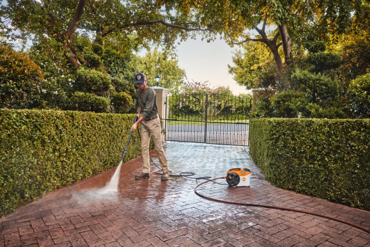 Akumulátorový vysokotlakový čistič STIHL REA 100 PLUS