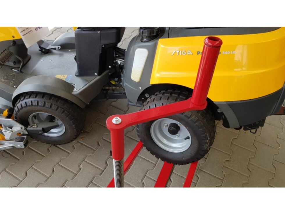 Zvedák traktorů SECO