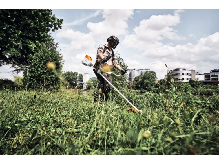 Akumulátorový křovinořez Stihl FSA 250