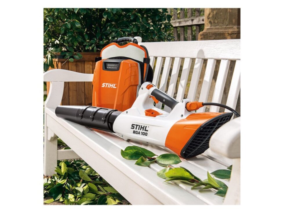 Akumulátorový foukač BGA 100