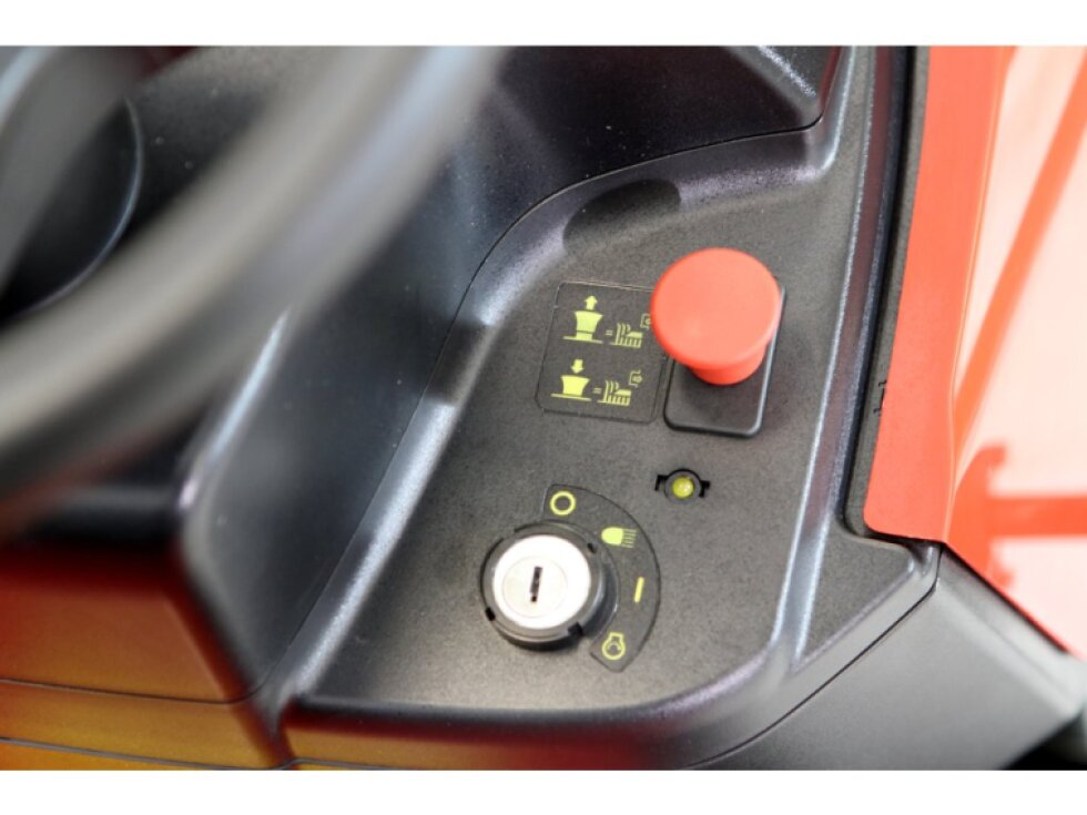 Zahradní traktor Vari RL 84 H