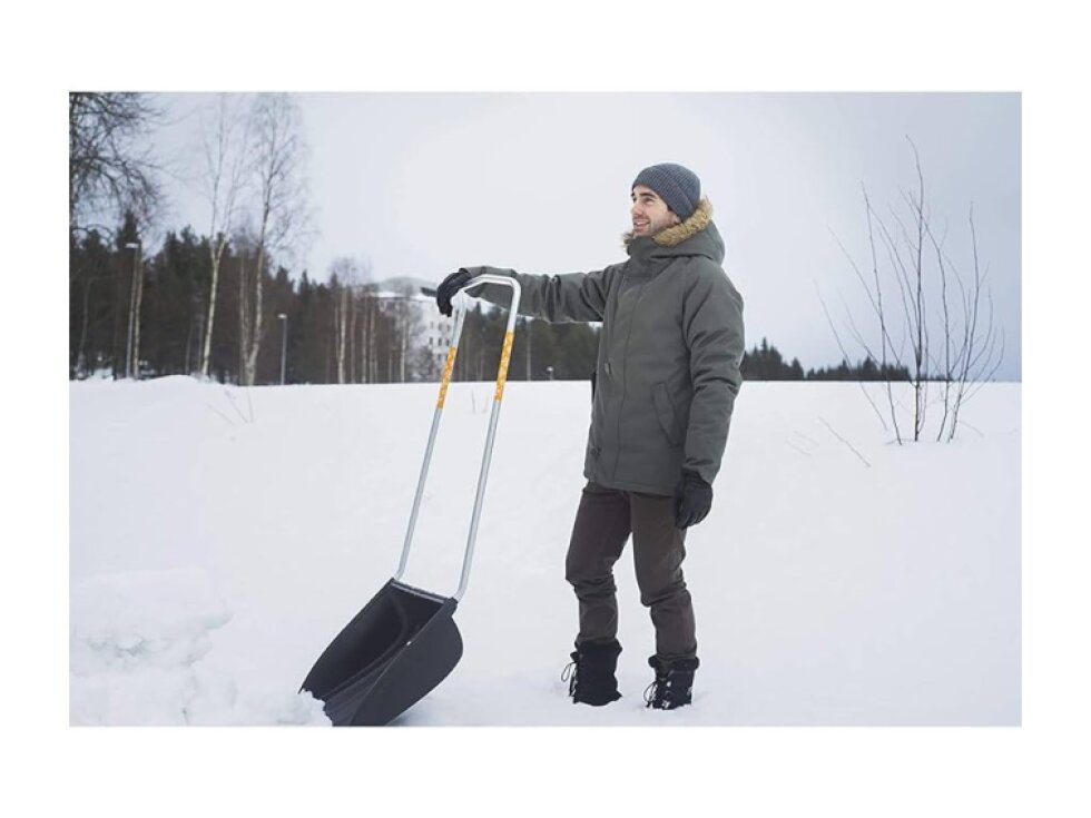 Shrnovač sněhu SnowXpert - Fiskars