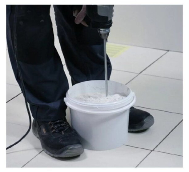 Hmota spárovací Ceresit CE 40 Aquastatic bílá 2 kg