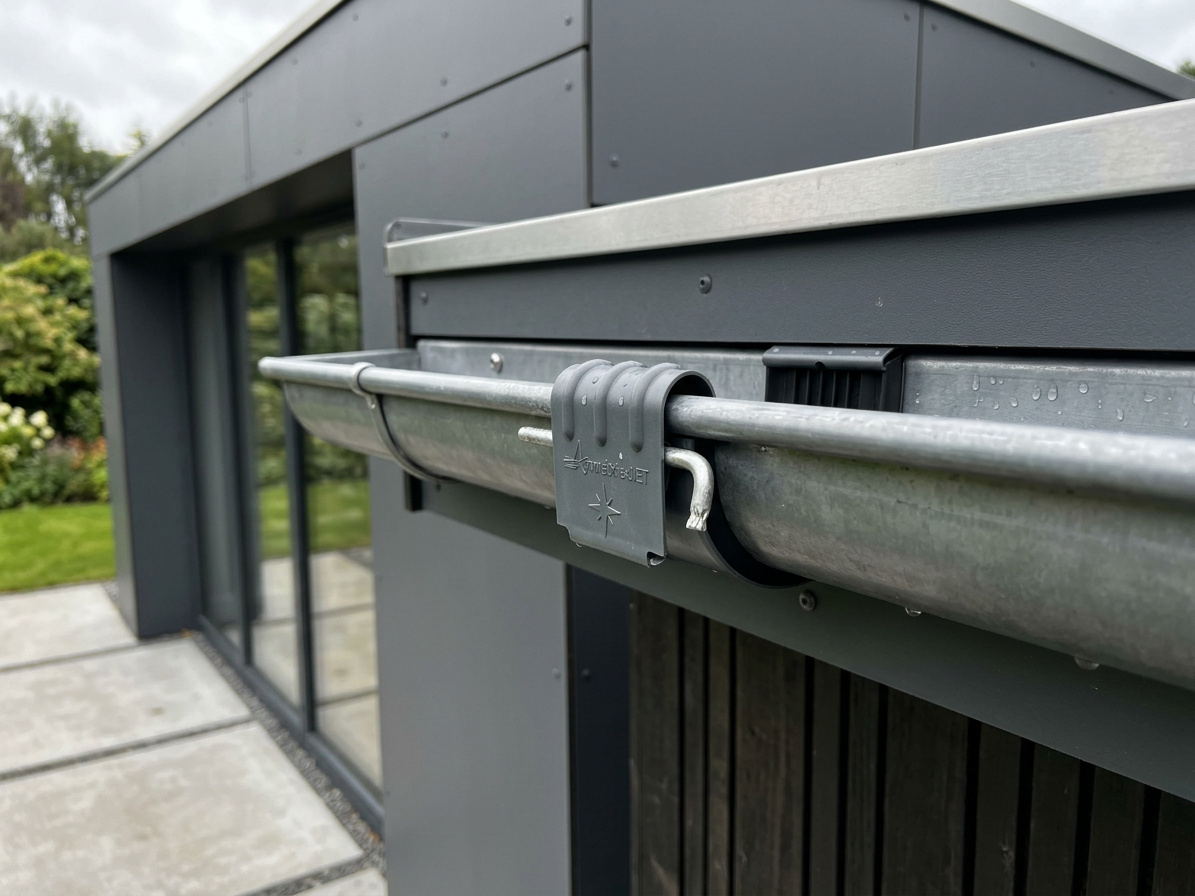 Spojka žlabová Robust 330 RAL 9005 černá