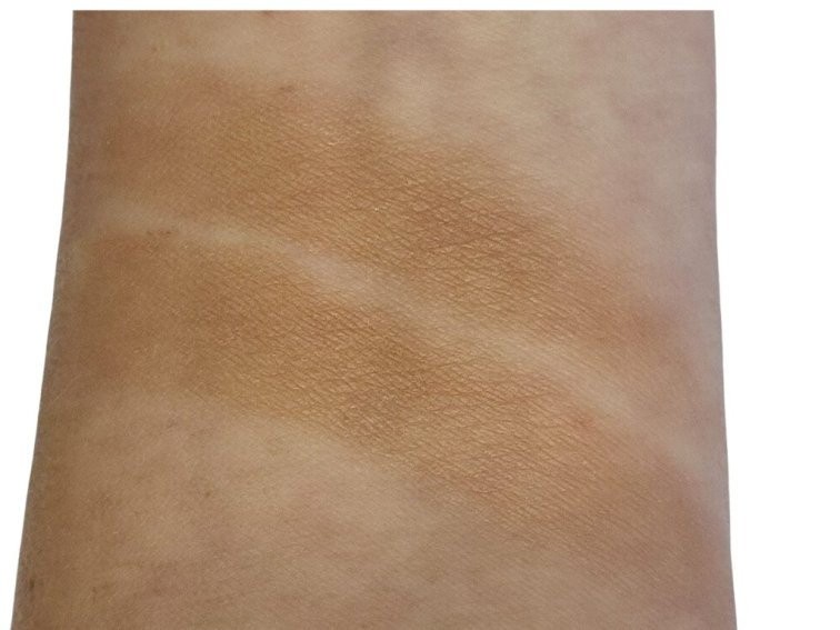 Minerální zapékaný bronzer - Pudr Scottie