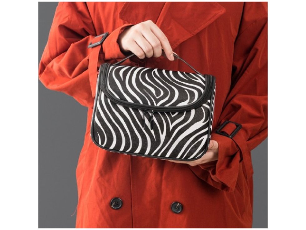 Skládací kosmetický kufřík zebra KS76, miěkký a śliiský materiál, velmi prostorný