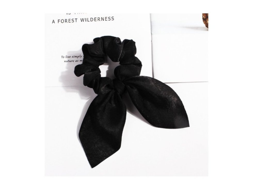 Černý šátek na krátké vlasy s průměrem gumičky až 12 cm, možnost rozvázání