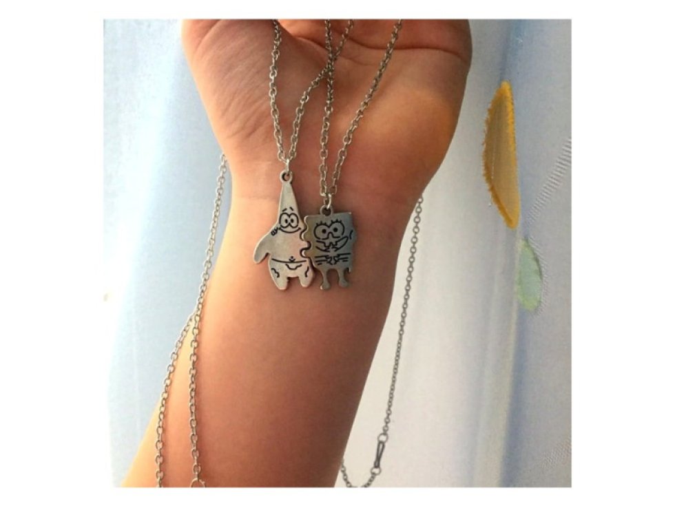 Dvojice Přátelských Náhrdelníků SpongeBob a Patrick, Stříbrná Barva, Délka 60 cm