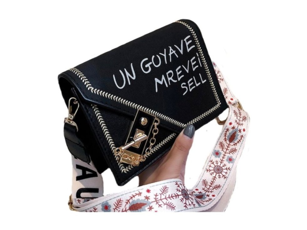 Dámská semišová kabelka přes rameno, černá, s ozdobným popruhem a magnetickým zapínáním, 18x13 cm