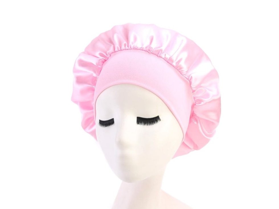 Růžová saténová noční čepice s vlasovým lemem, univerzální velikost, 100% polyester