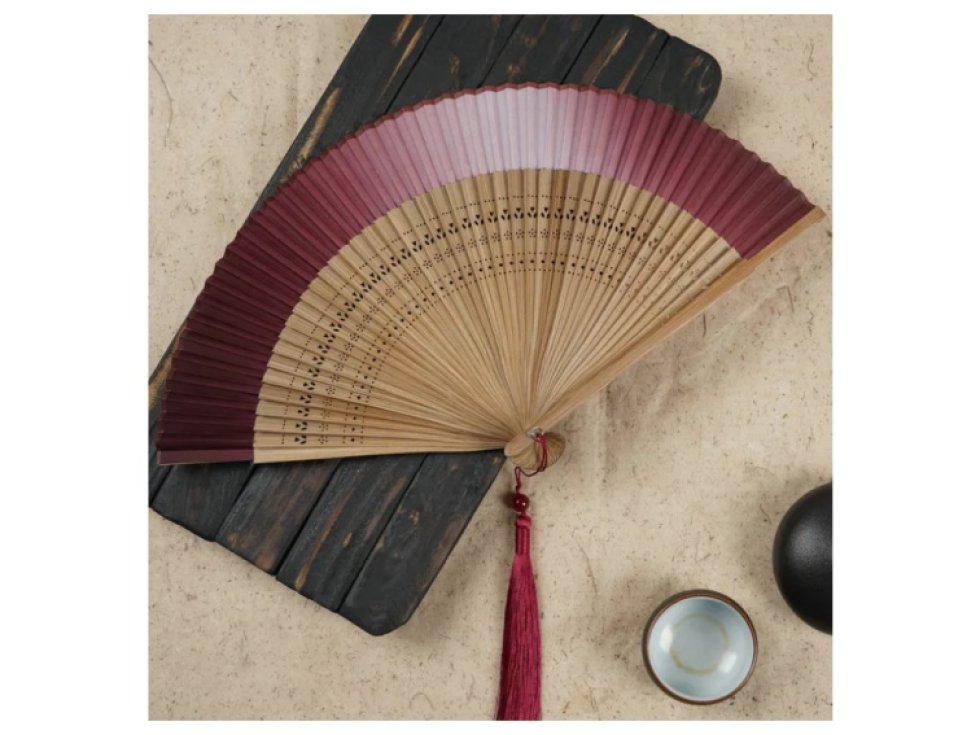 Vějíř dřevěný + saténový okraj - vínový