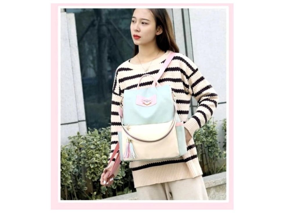 Prostorný Dámský Městský Batoh s Pomponem, Mátová Barva, Syntetický Materiál, 32x31x15 cm