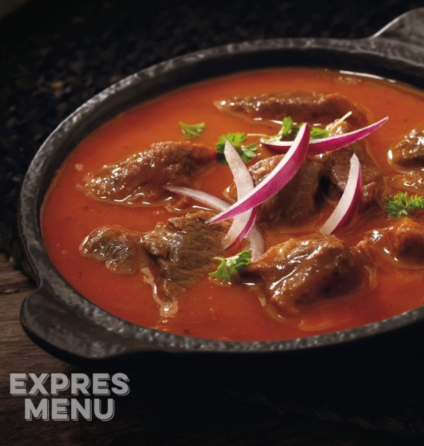 Hovězí guláš (2 porce 600g)