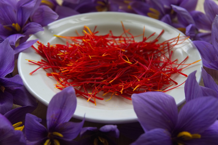 Saffron 70%