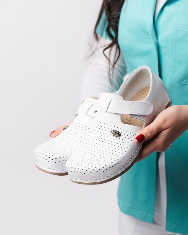 Leon 959 női teljes bőr munkacipő