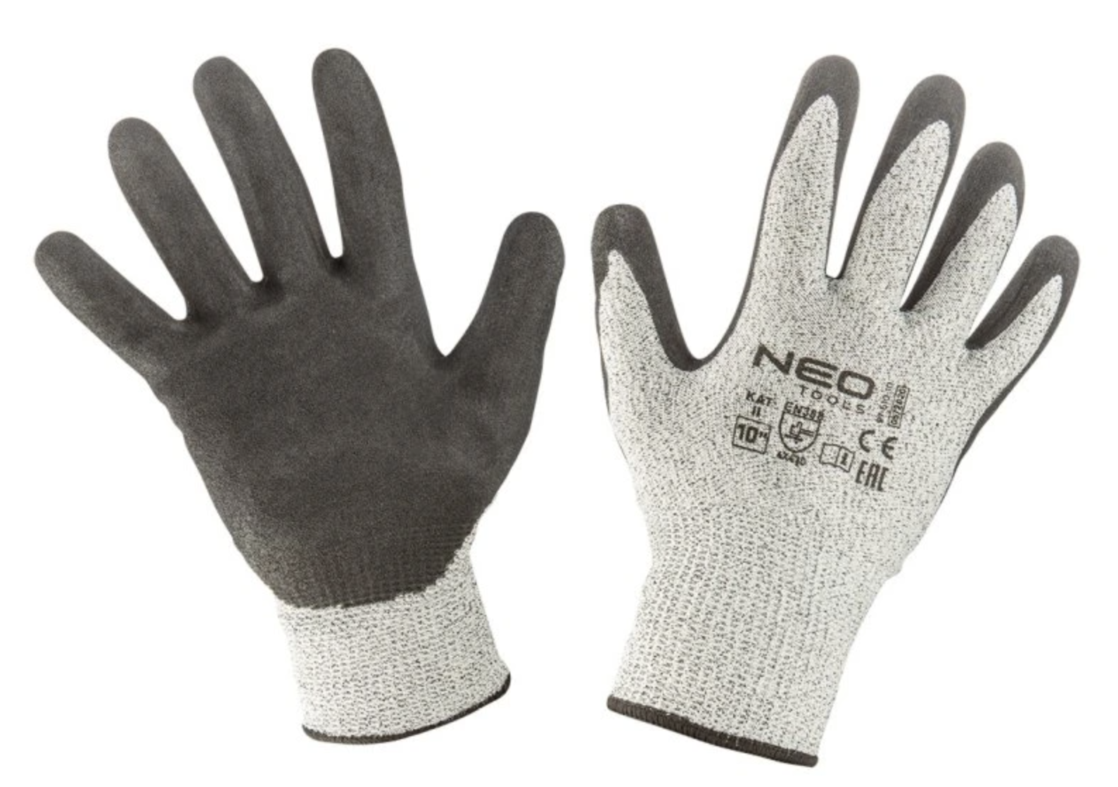 Proč je důležité pravidelně stříhat ovocné keře