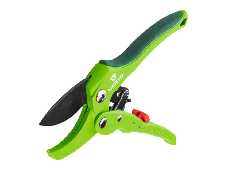 Jak zasadit květiny do betonového truhlíku – tipy a triky