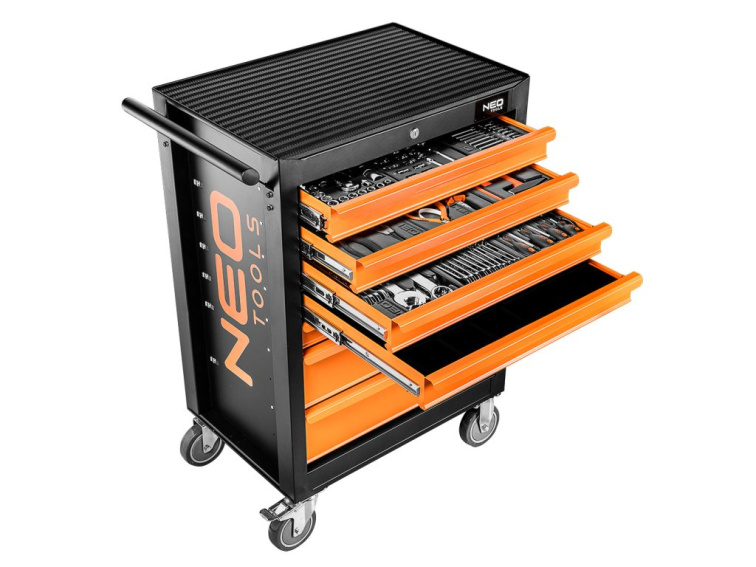 Originální vánoční dárky 2025: Čím překvapit kutily i profíky