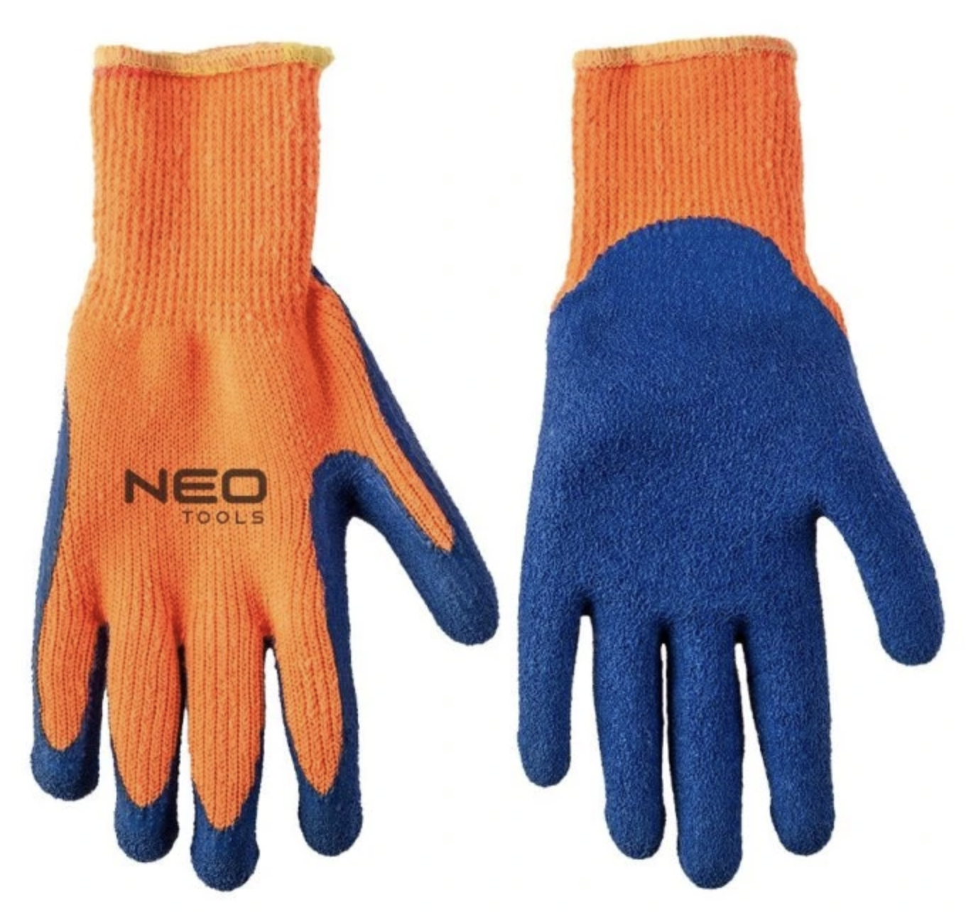 Práce venku v mrazu: jak chránit ruce, klouby a záda