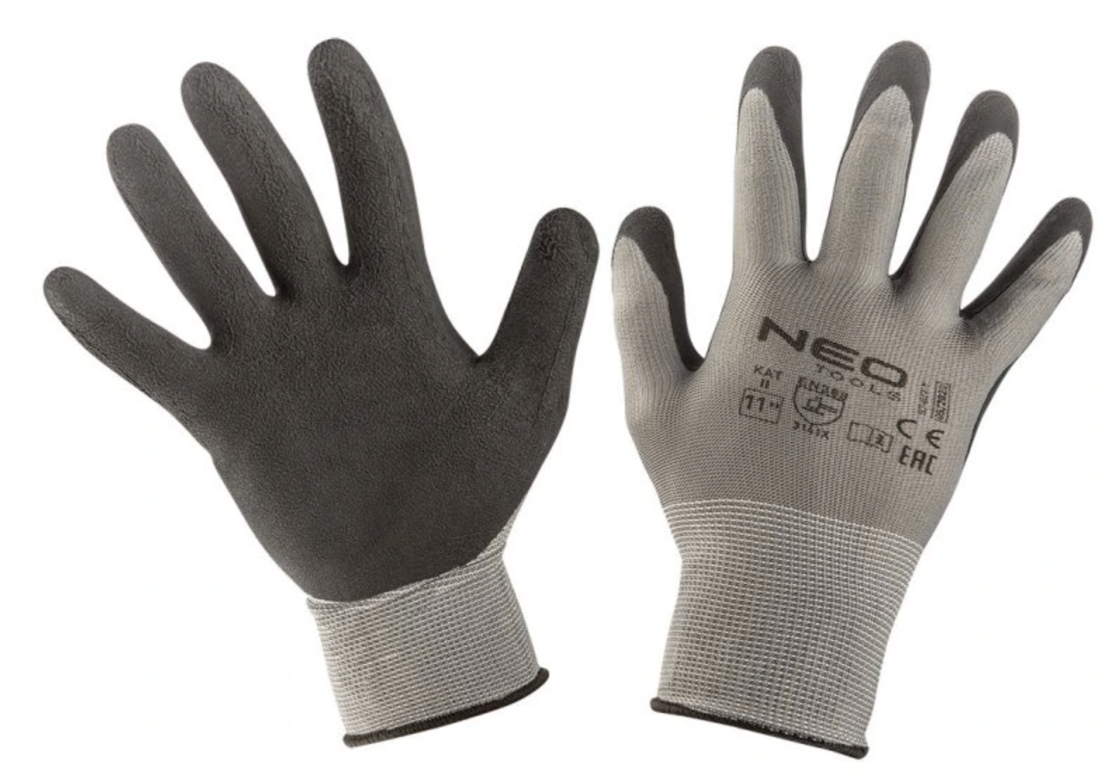 Co dělat se skleníkem v dubnu: větrání, zálivka a první výsadba