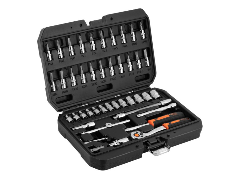 10 dárků pod stromeček na Vánoce 2025, které potěší každého kutila