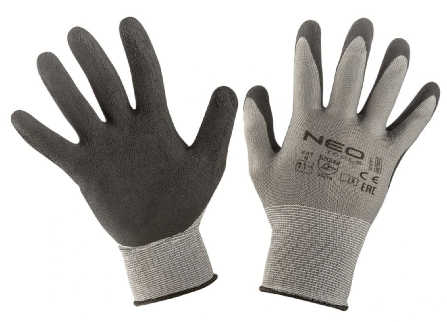 Jak správný řez ovlivňuje úrodu borůvek, malin a ostružin