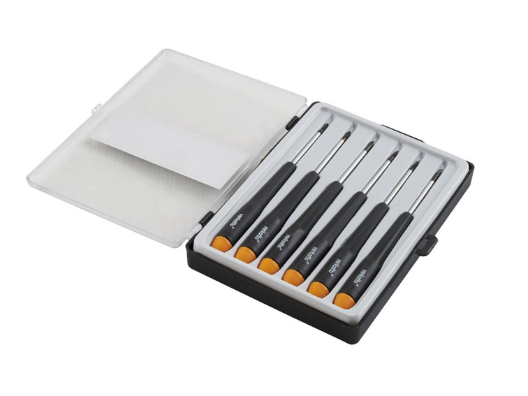 10 dárků pod stromeček na Vánoce 2025, které potěší každého kutila