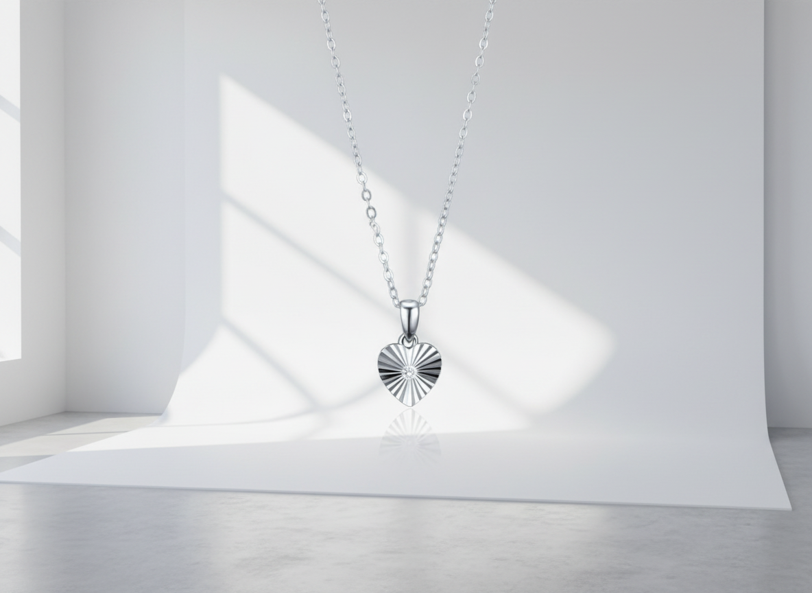 4720 MINET Decentní stříbrný náhrdelník srdce se zirkonem