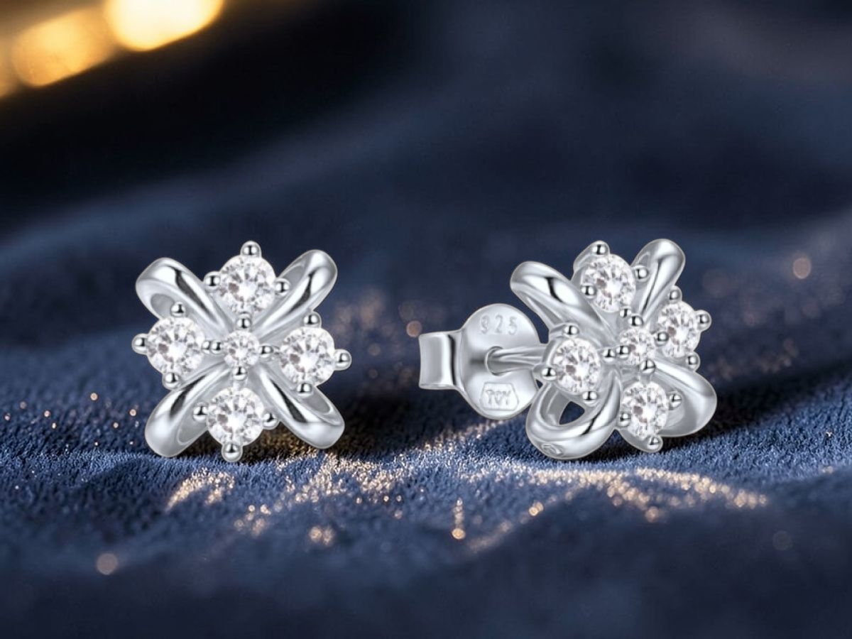 4721 MINET Elegantní stříbrné náušnice s bílými zirkony