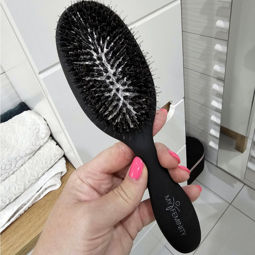 Kartáč na vlasy s kančími štětinami - černý