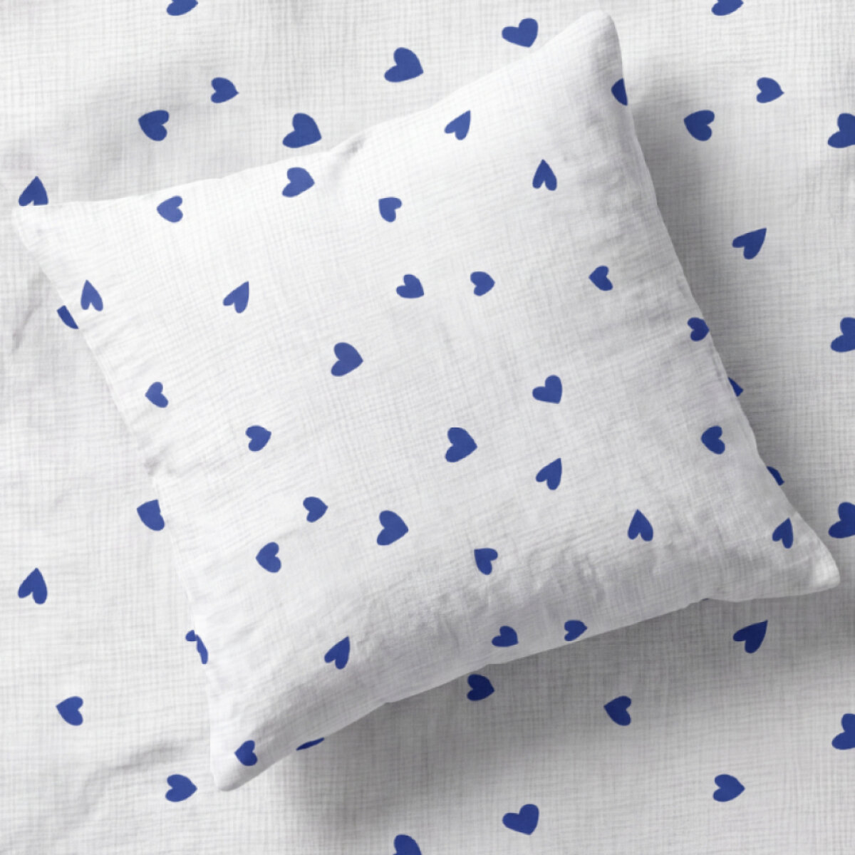 Mušelínový povlak na polštářek Srdíčka - modrý