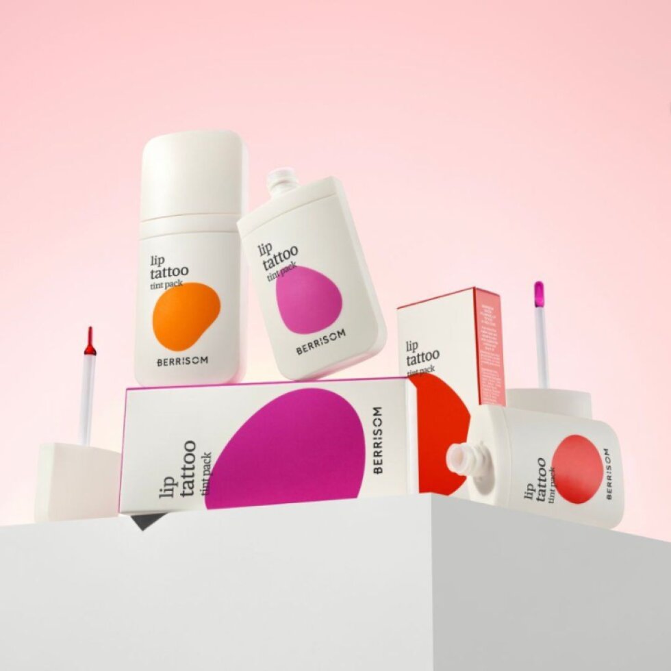 BERRISOM - Water Plumping Lip Tattoo 02 Coco Orange - Dlouhotrvající hydratační slupovací tint na rty - 6 g
