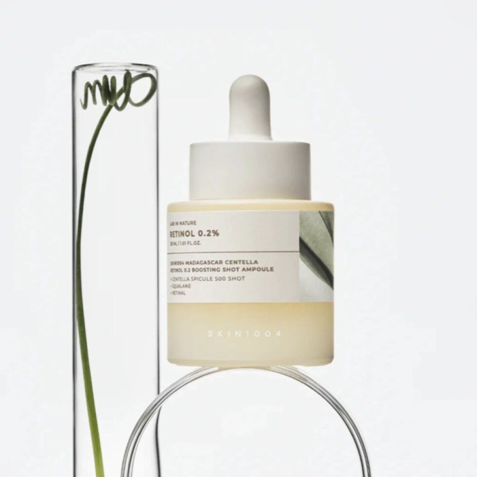 SKIN1004 - Madagascar Centella Retinol 0.2 Boosting Shot Ampoule - Posilující retinolová ampule - 30 ml