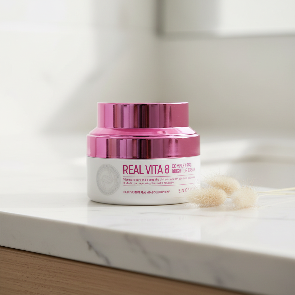 ENOUGH - Real Vita 8 Pro Bright Up Cream - Vitaminový krém pro rozjasněnou pleť - 50 ml