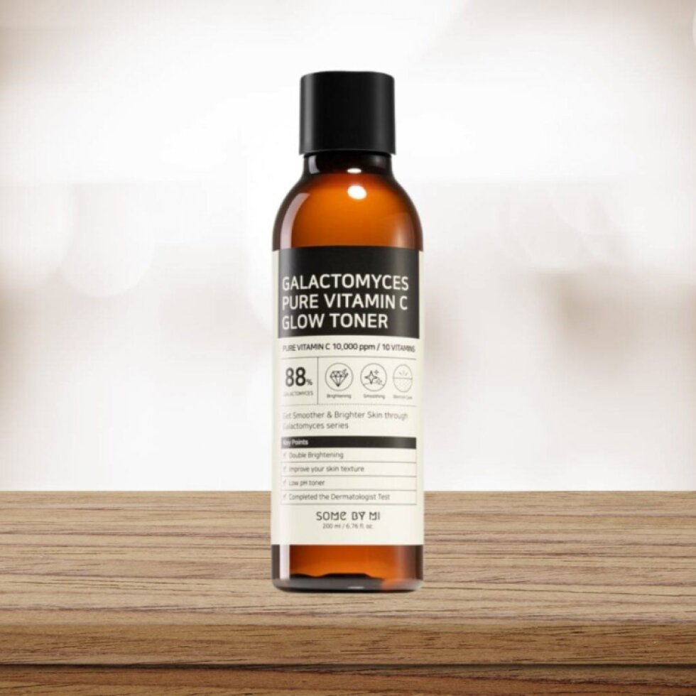 SOME BY MI - Galactomyces Pure Vitamin C Glow Toner - Rozjasňující toner s Galactomyces a vitamínem C - 200 ml