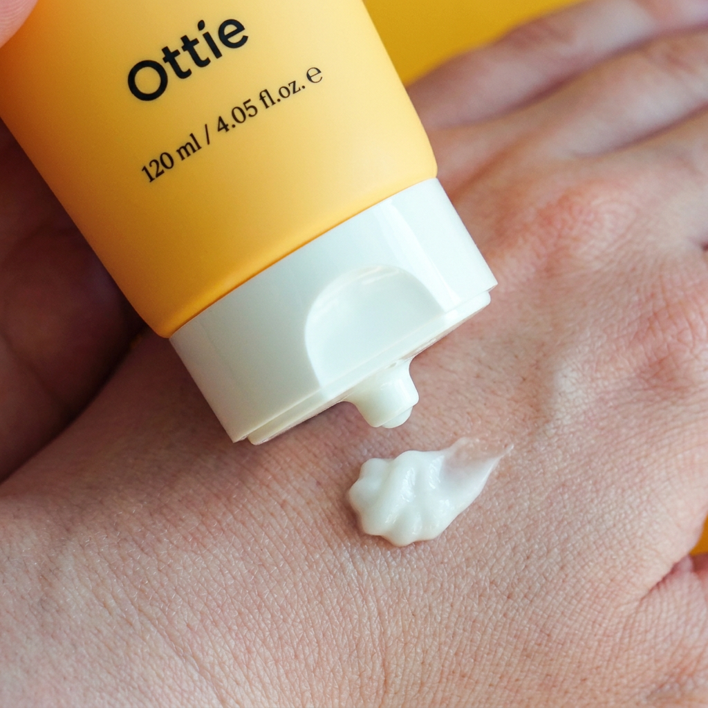 OTTIE - Calendula LHA Mild Peeling Gel - Jemný peelingový gel s měsíčkem a LHA - 120 ml