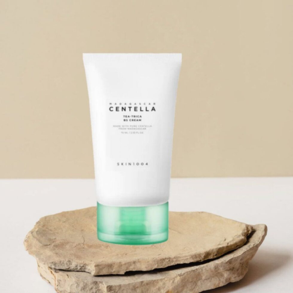 SKIN1004 - Madagascar Centella Tea Trica BB Cream - Zklidňující krém pro problematickou a mastnou pleť - 75 ml