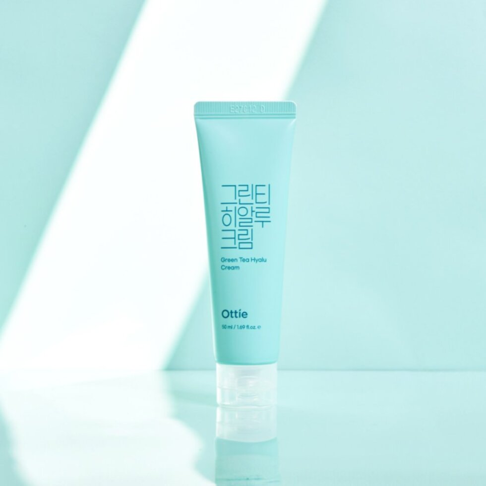 OTTIE - Green Tree Hyalu Cream - Krém s čajovým extraktem a kyselinou hyaluronovou - 50 ml