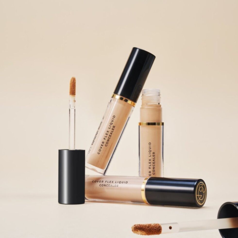 B.O.M. - Cover Flex Liquid Concealer #21 Light - Tekutý korektor - 5,5 g