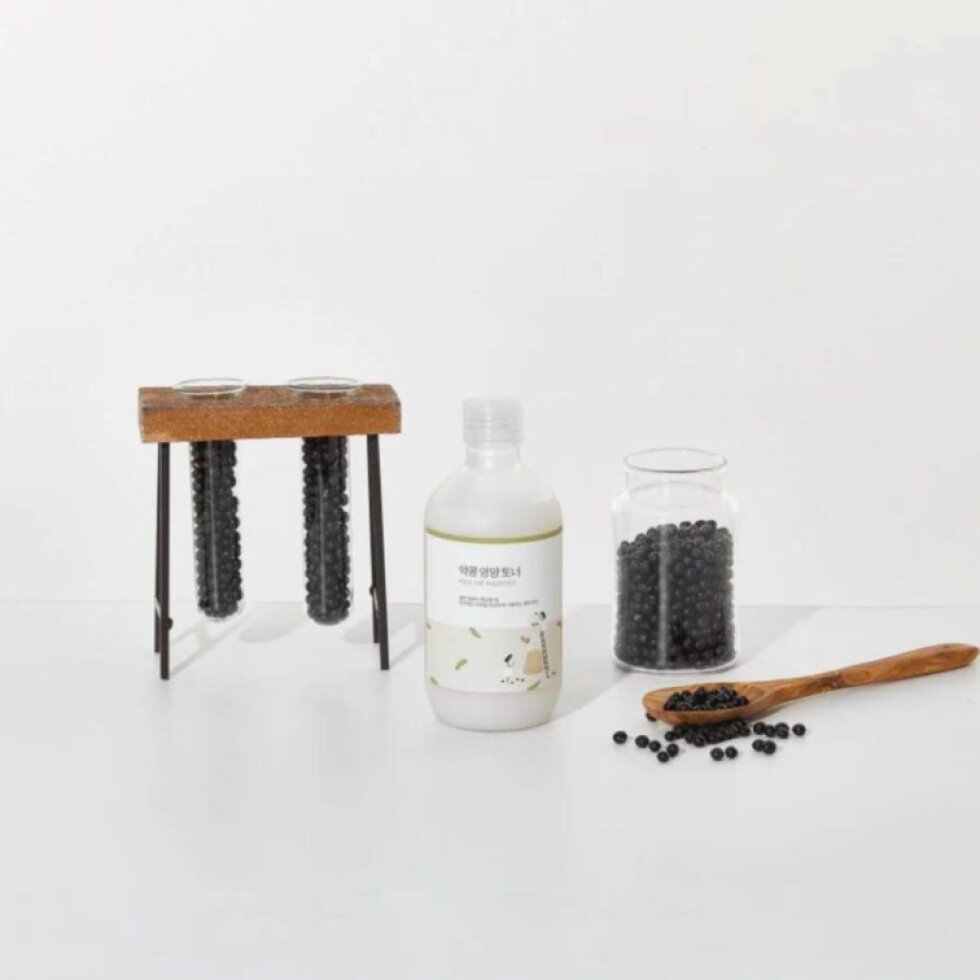 ROUND LAB - Soy Bean Nourishing Toner - Vyživující toner s extraktem z černé sóji - 300 ml