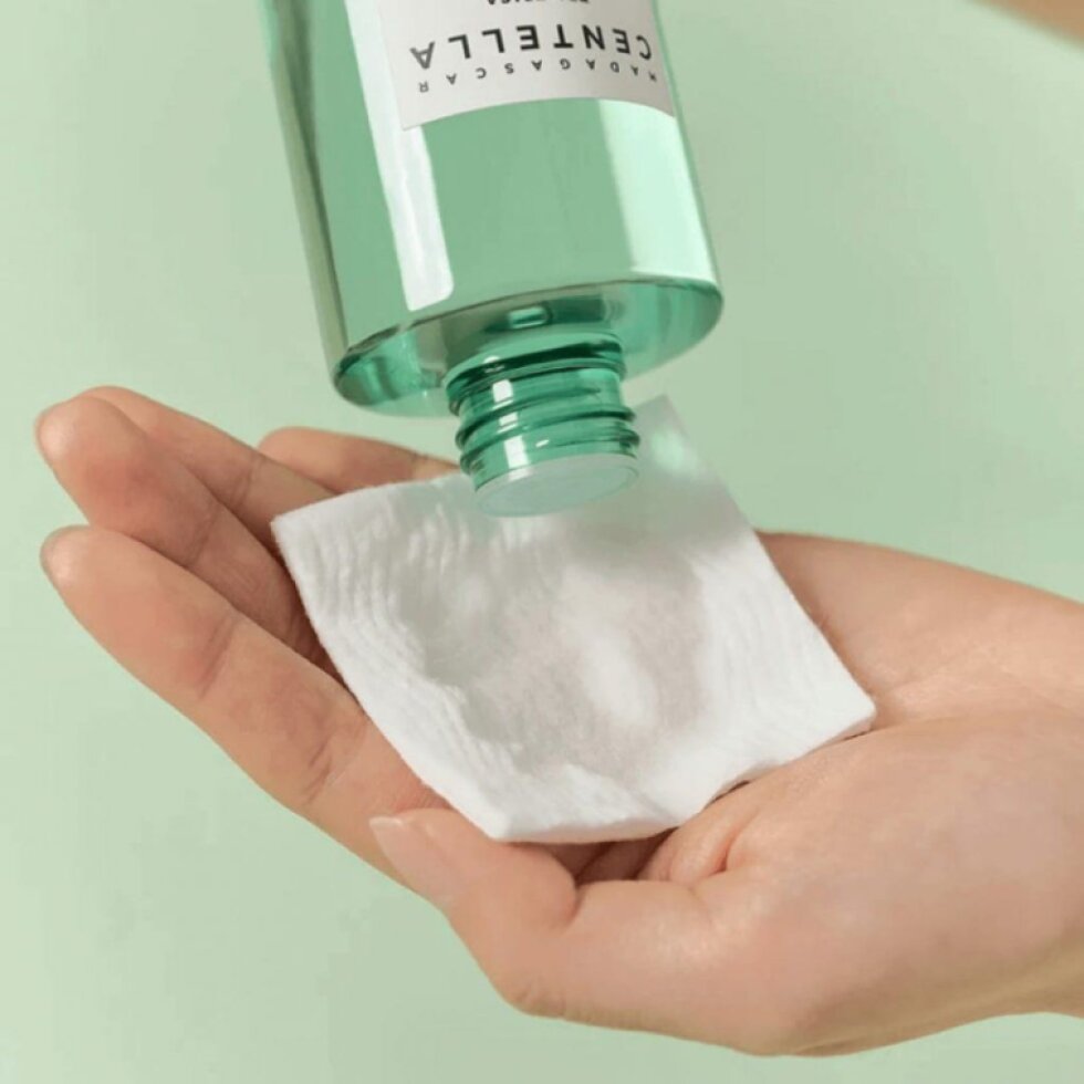 SKIN1004 - Madagascar Centella Tea-Trica Purifying Toner - Protizánětlivý toner s čajovníkem - 210 ml