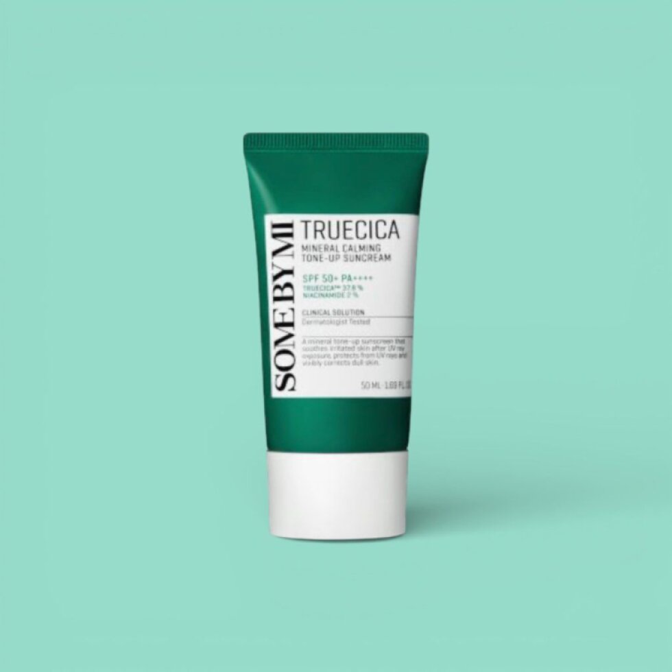 Some By Mi - Truecica Mineral Calming Tone-Up Suncream SPF50+/PA++++ - Ochranný krém s minerálními filtry - 50 ml