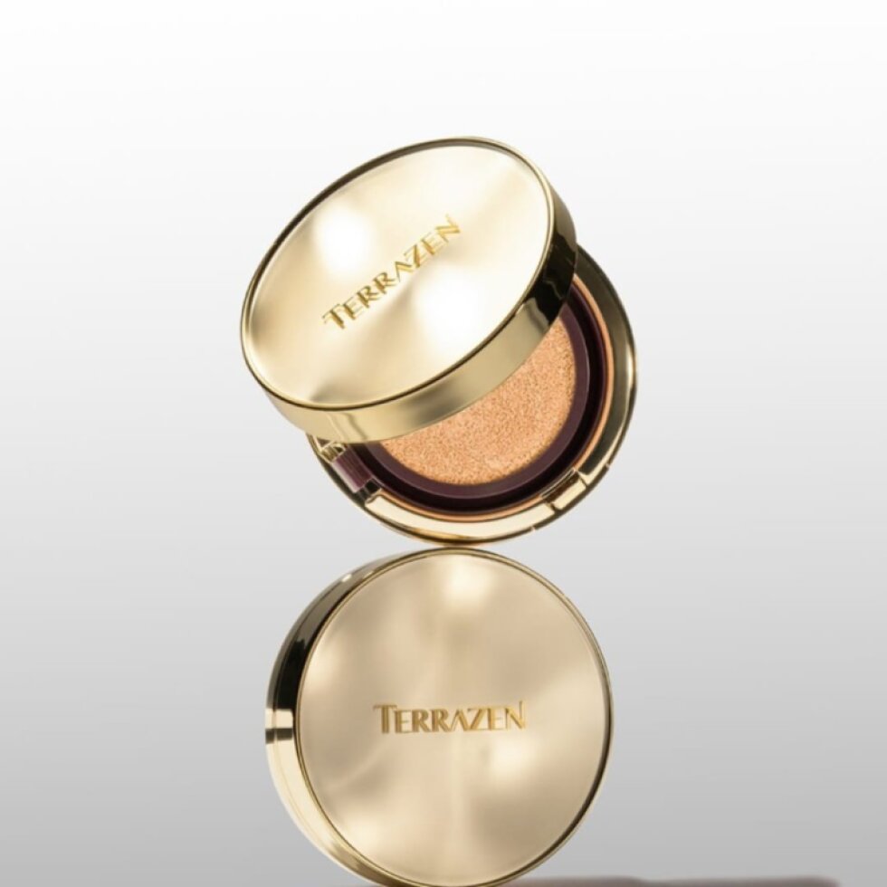 TERRAZEN - Perfect Finish Cushion, Anti Wrinkle Flawless Longwear SPF50+ - Dlouhotrvající pečující cushion make-up s SPF 50 - 15 + 15 g odstín 21