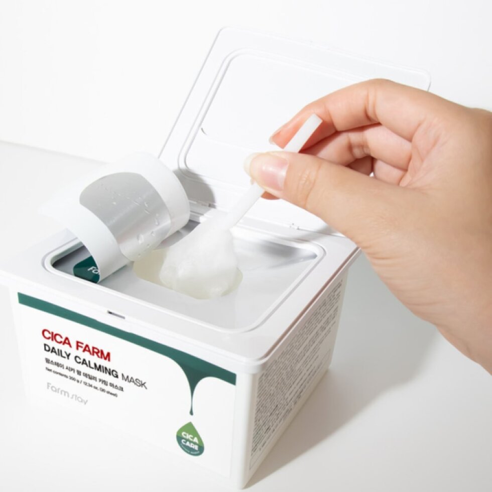 Farm Stay - Cica Farm Daily Calming Mask - Výhodné balení plátýnkových, zklidňujících masek s centellou - 30 ks/350 g