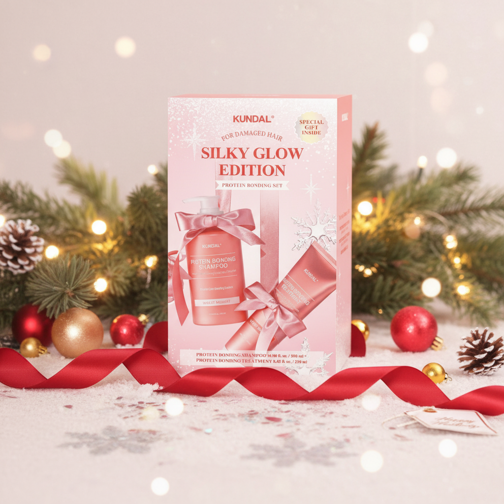 KUNDAL - Holiday Silk Glow Edition - Shampoo + Treatment + Hair Scrunchhie - Sváteční edice Silk Glow – šampon 500 ml + kondicionér 250 ml + gumička do vlasů