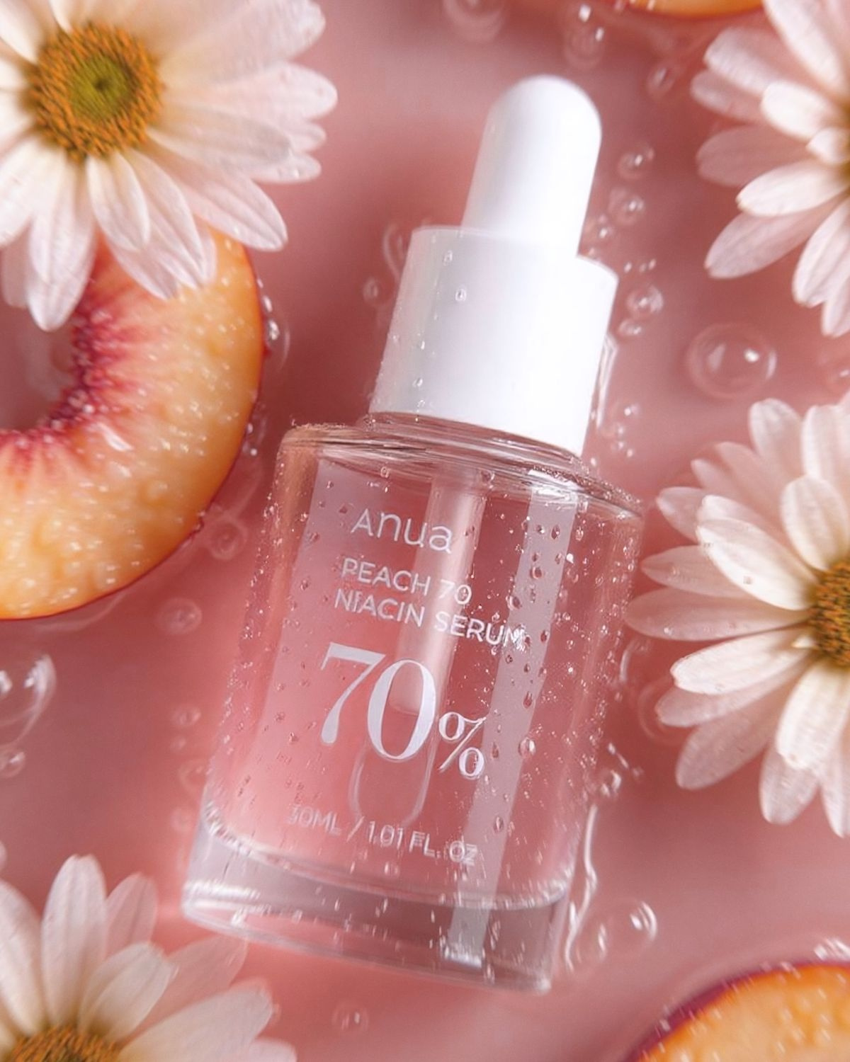 Pleťové sérum: Proč by nemělo chybět ve vaší skincare rutině
