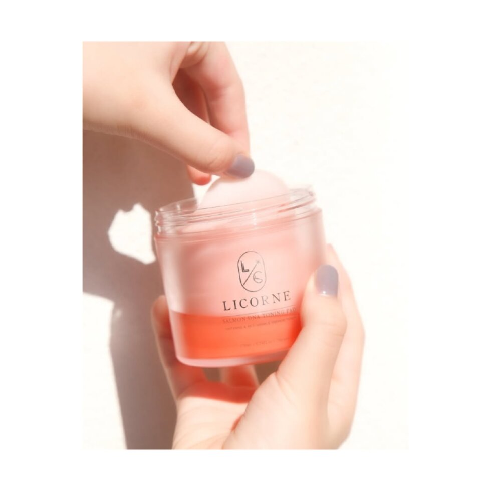 LICORNE - Salmon DNA Toning Pad - Tonizační polštářky s lososím DNA - 230 ml