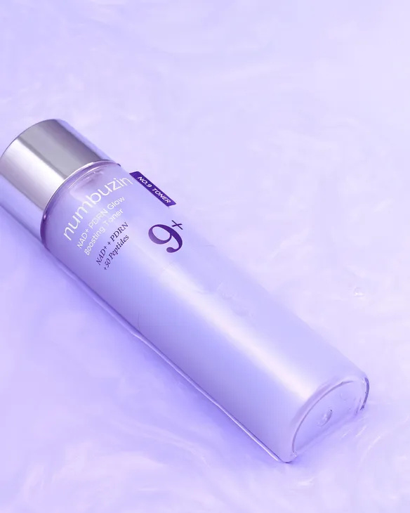 Numbuzin - No.9 NAD+ PDRN Glow Boosting Toner - Rozjasňující tonikum s koenzymem NAD+ a PDRN - 150 ml