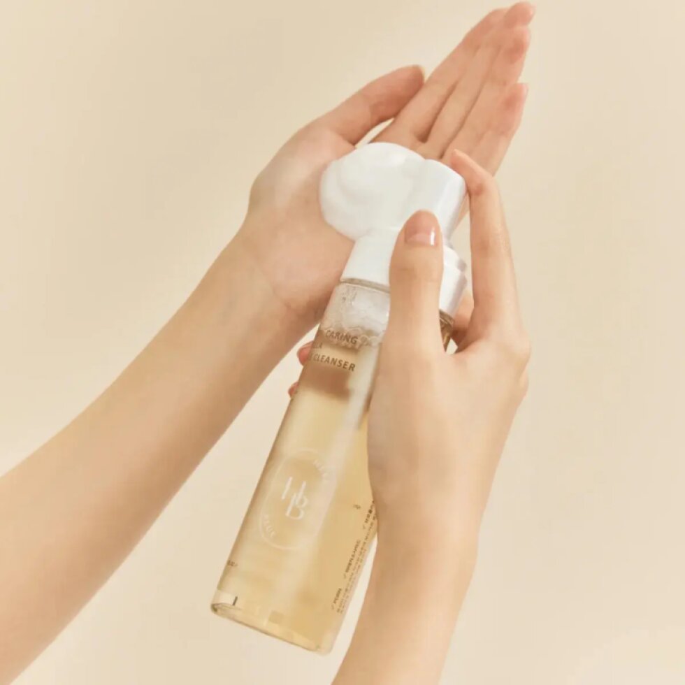HEVEBLUE - Salmon Caring Centella Bubble Cleanser - Jemná čisticí pěna s PDRN a pupečníkem asijským - 200 ml